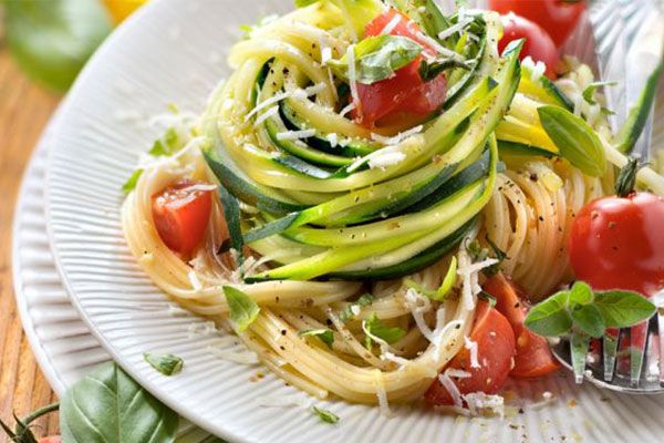 Kale Zucchini Tomato Recipe with Prawns and Cheese