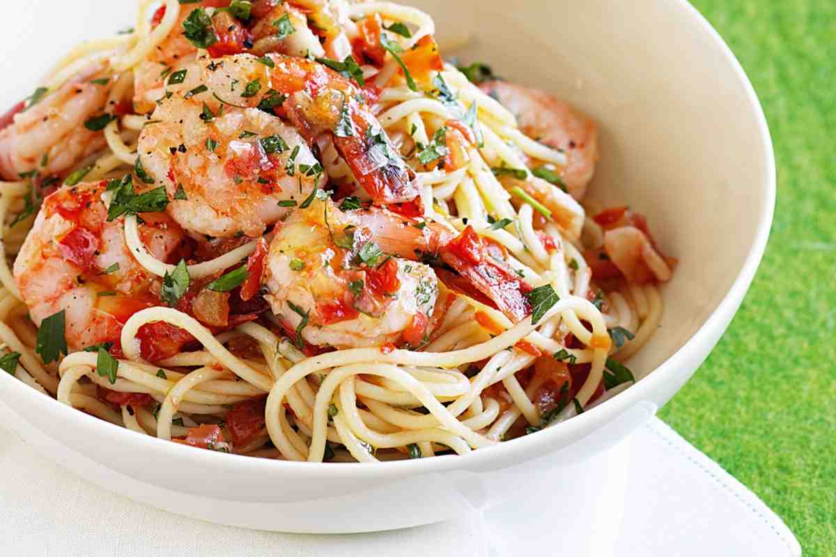 Garlic Shrimp Zucchini Pasta