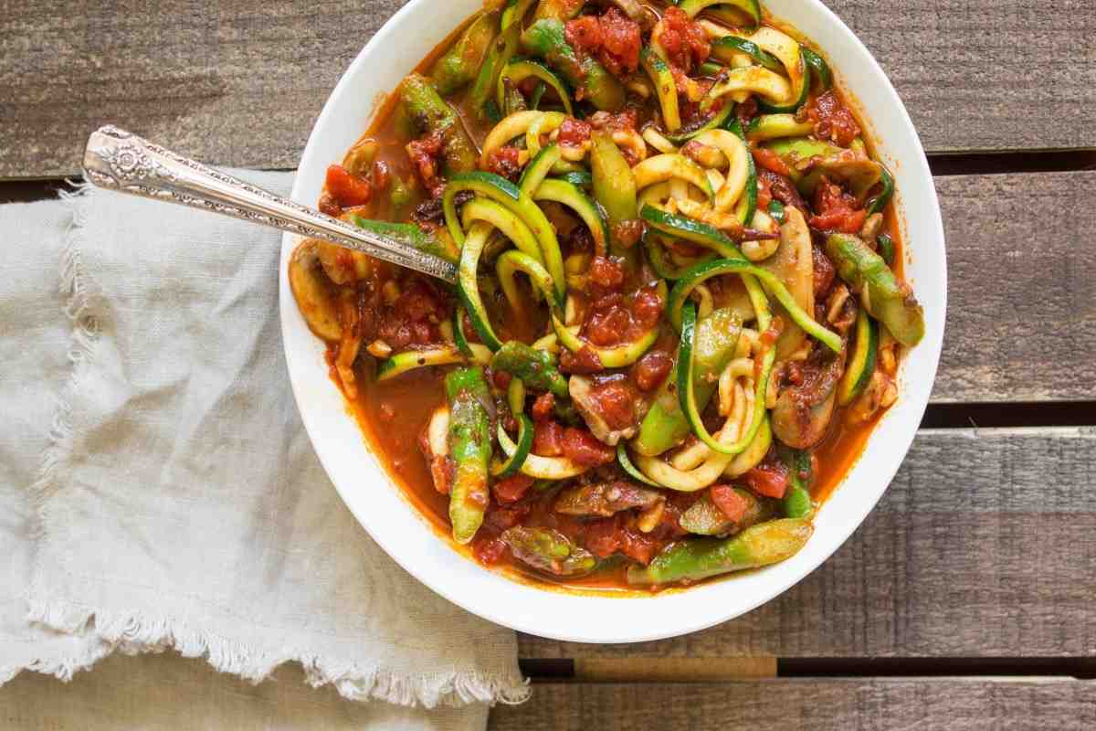 Zucchini Pasta Recipe with Tomato