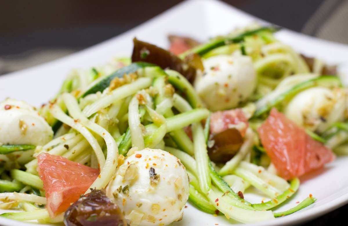 Easy 10 Minute Asian Zucchini Noodles