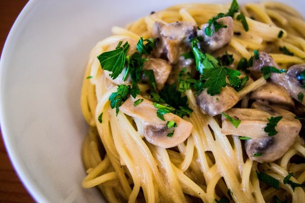 Delicious Leek Zucchini Pasta Recipe with Mushrooms and Cheese